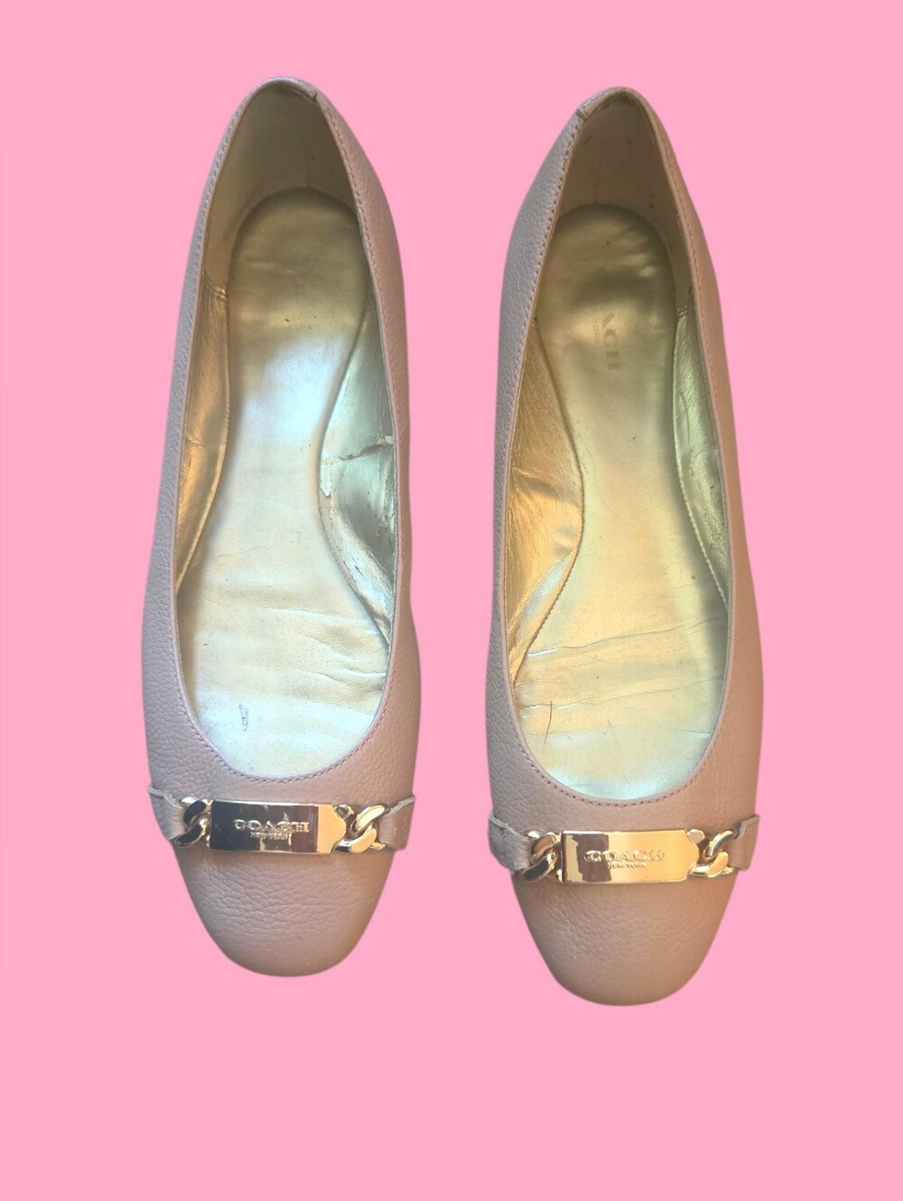 Coach Flat